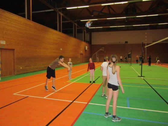 Broumovský volejbal si vychovává mladou generaci. Děti jsou však vedeny ke sportovní všestrannosti