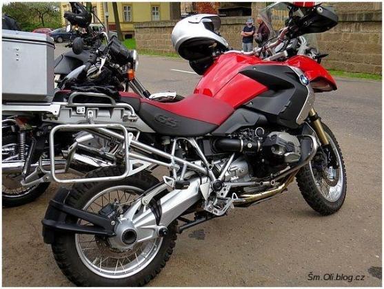 Motorkáři si nechali požehnat své stroje