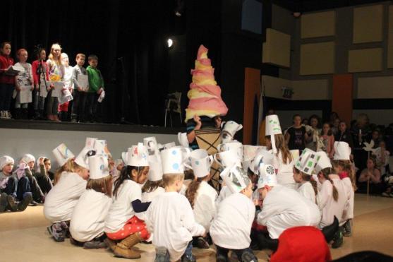 Broumovská Základní škola Hradební už deset let nacvičuje Vánoční ladění