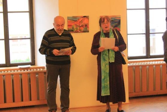 Vernisáž na Staré radnici zahájila výstavu Mezinárodní umělecký plenér výtvarníků