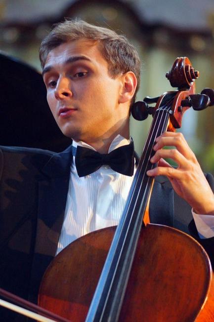 Violoncellistu Petra Špačka a klavíristu Miroslava Sekeru si poslechlo 280 lidí 