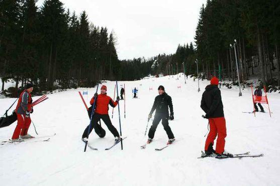V Teplicích nad Metují se o víkendu jely dva závody v obřím slalomu - Teplický ProPadák a Mezinárodní mistrovství diskuze SNOW