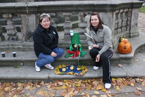 Na broumovském náměstí se dlabaly dýně už po osmé