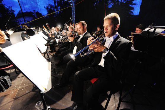 Hradeckou filharmonii poslouchalo ve skalách 1300 diváků 