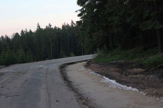 Rekonstrukce silnice přes Pasa se protáhne o tři týdny 
