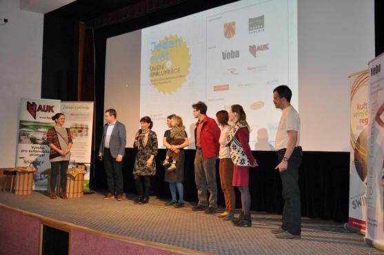 Pořadatelé festivalu Jeden svět ocenili dobrovolnickou pomoc studentů Gymnázia Broumov 