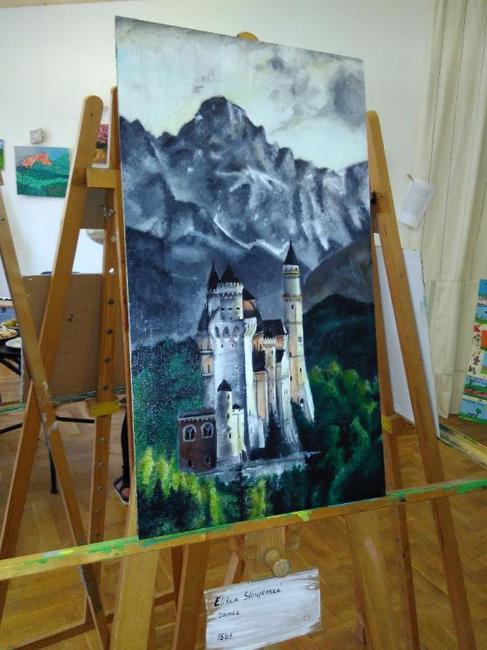 V Zeleném domečku vystavují své obrazy žáci výtvarného oboru Základní umělecké školy v Polici nad Metují 