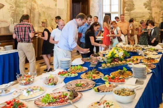 Aukce Dobročinného večera pro Broumovsko vynesla 320 tisíc korun