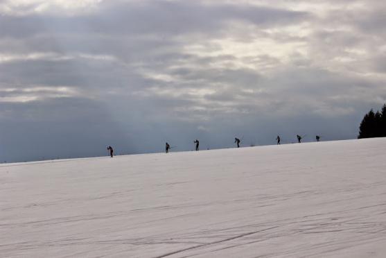 Na Bischofsteinu se jel závod tříčlenných hlídek v běhu na lyžích