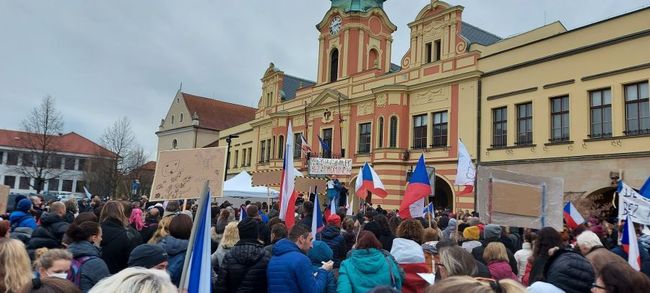 Broumovská stopa občanského protestu v Mělníku