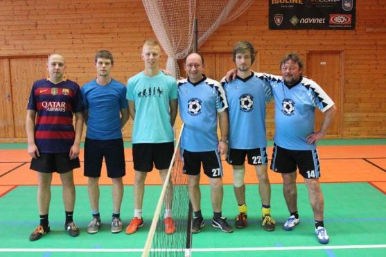 Nohejbalový turnaj Spartaklubu Broumov se hrál v hale už podruhé. Putovní pohár zamířil opět do Police nad Metují