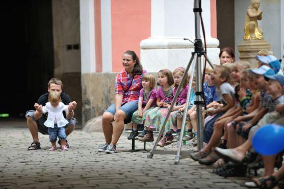Malé letní divadlení se přehouplo do své druhé poloviny