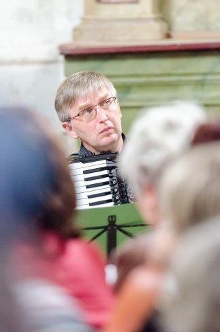 Festival Za poklady Broumovska má za sebou tři hudební podvečery 