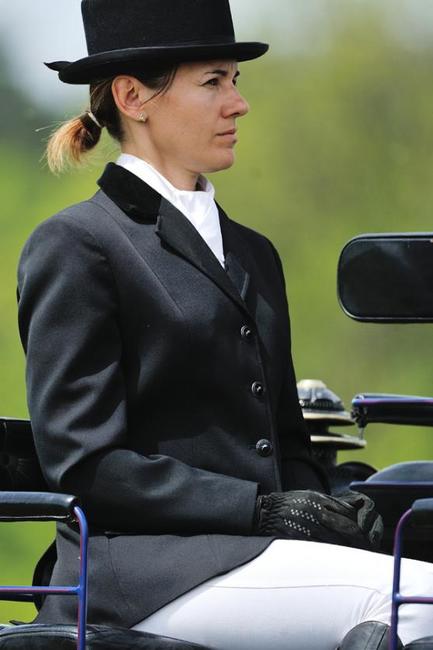 Jiří Nesvačil se stal vítězem v kategorii dvojspřeží při mezinárodních závodech koňských spřežení v Polici nad Metují