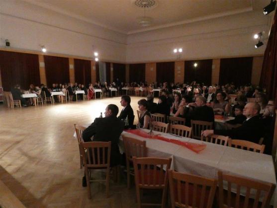 Plesovou sezónu zahájil Ples města Broumova