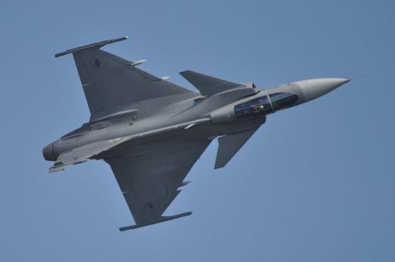 Desítky letounů z 15 zemí světa. To je CIAF 2012