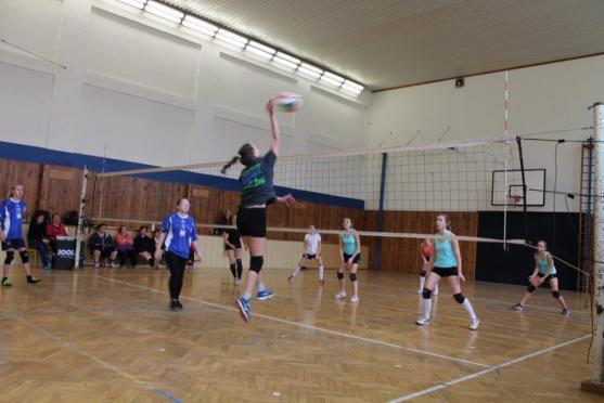 Volejbalisté Slovanu Broumov vyhráli Zimní pohár. Ženy postavily do soutěže dva týmy