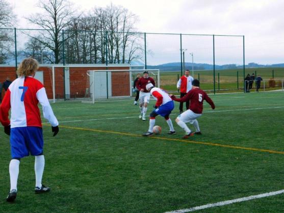 Předsilvestrovské derby fanoušků pražských "S" vyhráli sešívaní