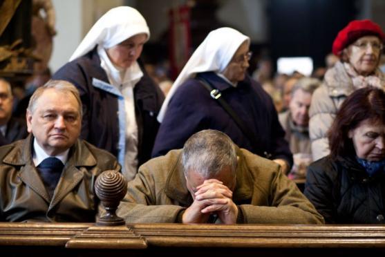 Nový želivský opat převzal požehnání z rukou královéhradeckého biskupa