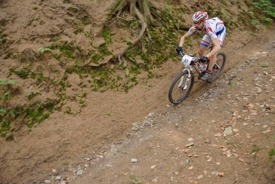 Do cíle cyklistického etapového závodu Specialized MTB Trilogy dorazilo 165 závodníků