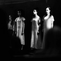 Divadelní představení Kytice zcela zaplnilo klášterní nádvoří