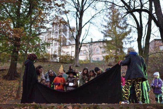 Ve čtvrtek se uskutečnil sedmý ročník Strašidelné Alejky