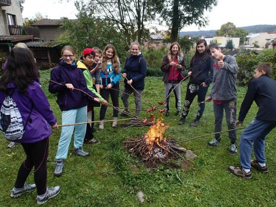 Hronovští osmáci nešli do školy, chtěli pracovat