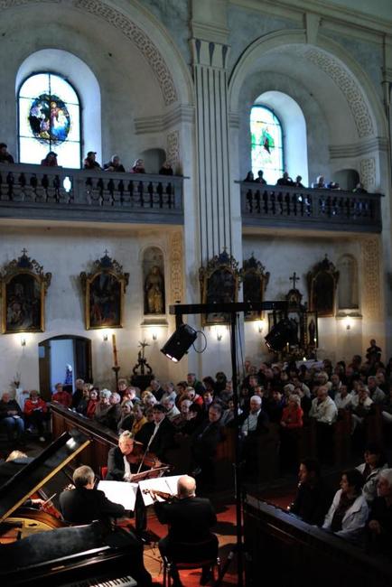 Houslista Josef Kekula: "Je obdivuhodné, jak se vám daří opakovaně naplnit kostely, je krásné tady hrát."