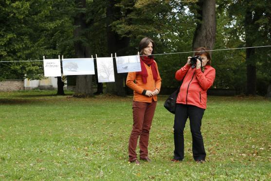 Putovní výstava fotografií Na kolíčku pokračuje v broumovském Klubu ROK 