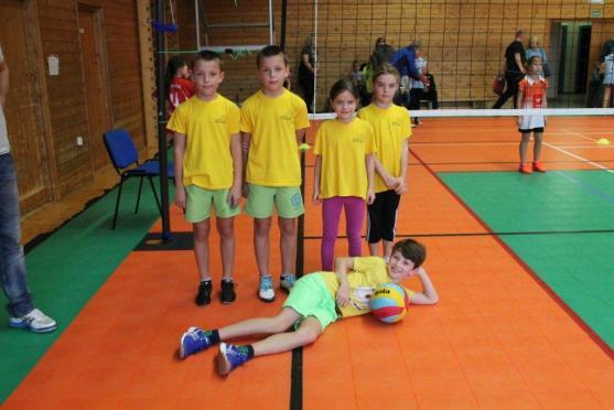 Začala sezóna "barevného" volejbalu. Jeden z turnajů se hrál i v Broumově