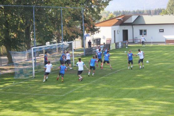 Česká fotbalová reprezentace s trenérem Radkem Bejblem měla soustředění v Broumově 