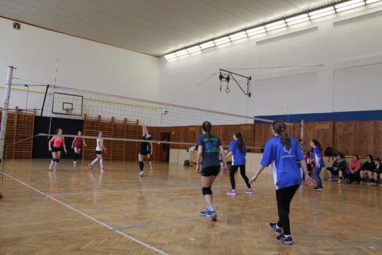 Volejbalisté Slovanu Broumov vyhráli Zimní pohár. Ženy postavily do soutěže dva týmy