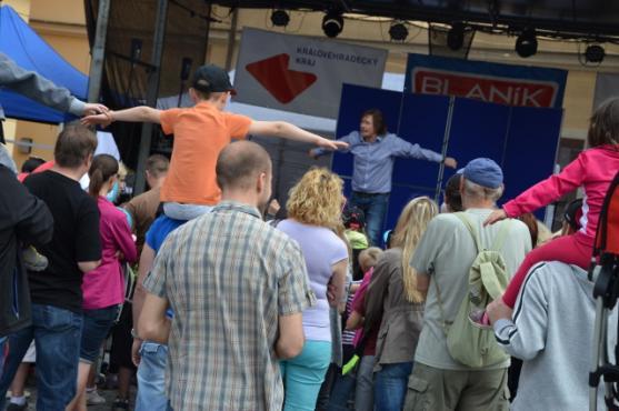 Den kraje 2016: Slavnostní fanfáry i koncert kapely No Name