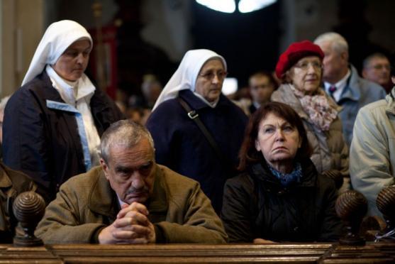Nový želivský opat převzal požehnání z rukou královéhradeckého biskupa