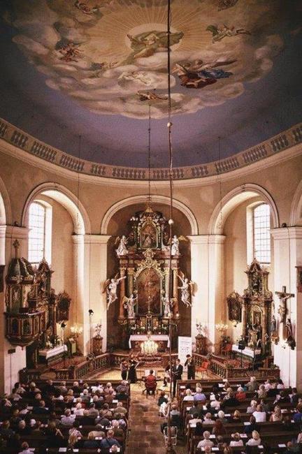 Druhý koncert festivalu Za poklady Broumovska představil ve Vernéřovicích i hudbu autorů broumovského regionu