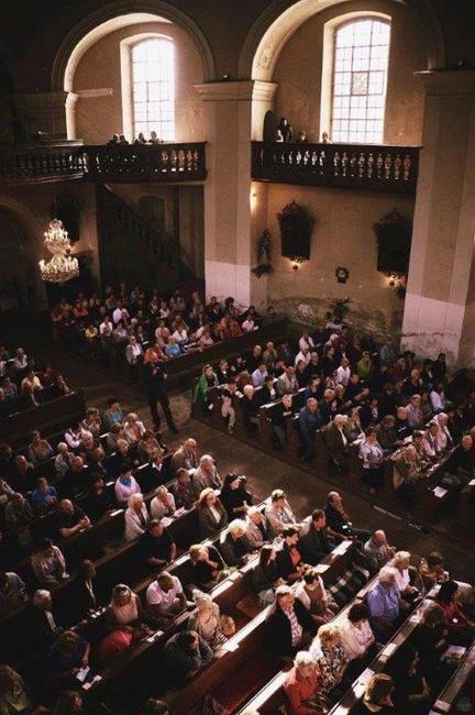 Druhý koncert festivalu Za poklady Broumovska představil ve Vernéřovicích i hudbu autorů broumovského regionu