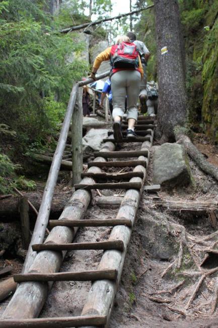 Průchod turistů Vlčí roklí je z technických důvodů dočasně uzavřen
