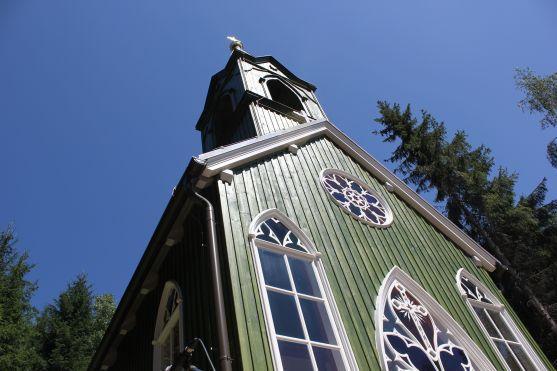 "Zelenou fešandu" v Suchém Dole vysvětil kardinál Dominik Duka 