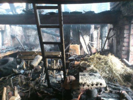 Ve Vižňově u Meziměstí hořela klempířská dílna