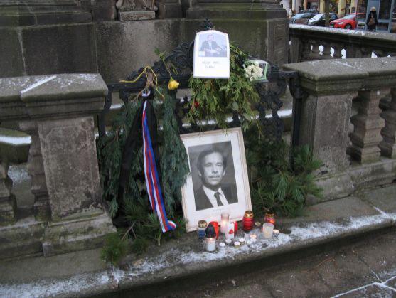 Obyvatelé Broumova uctívají památku Václava Havla