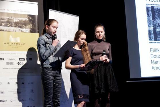 Nové příběhy pamětníků opět zaplnily Dřevník