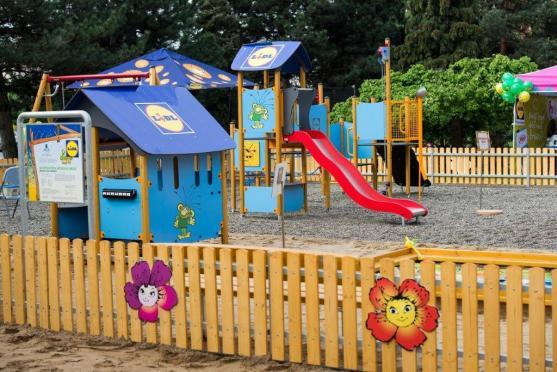 Broumov má opět šanci vyhrát Rákosníčkovo hřiště. Hlasování začíná 1. února