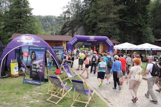 Na projekt Nezastavitelní se vybralo celkem přes jeden a čtvrt milionu korun. Pomohli i turisté v Adršpachu