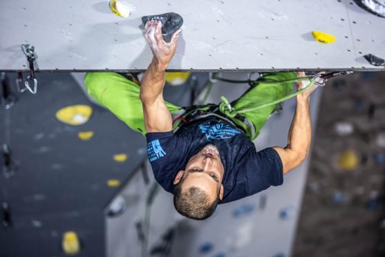 Na lezecké stěně polygonu ve Velkém Poříčí se soutěžilo o titul mistra HZS ČR