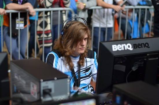 Broumovský gymnazista Jan Pipota mezi nejlepšími hráči počítačových her v republice