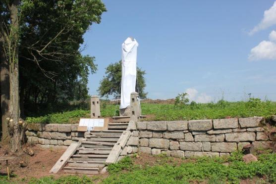 V Božanově byla odhalena opravená boží muka