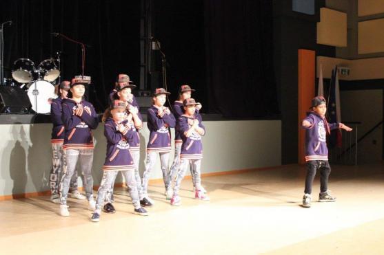 Studenti z Náchodska převzali v Broumově ocenění za tvorbu "protidrogového plakátu"