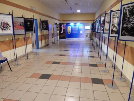 Broumov pokračuje "Správným směrem" - výstavou plakátů a seminářem na téma protidrogové prevence