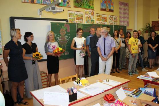 Stovka prvňáčků usedla do školních lavic v Broumově