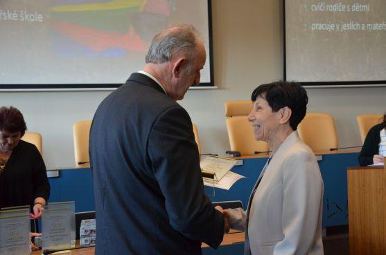 Zlatou korunu převzala i Marie Hašková z Broumova a Jan Stiller z Machova